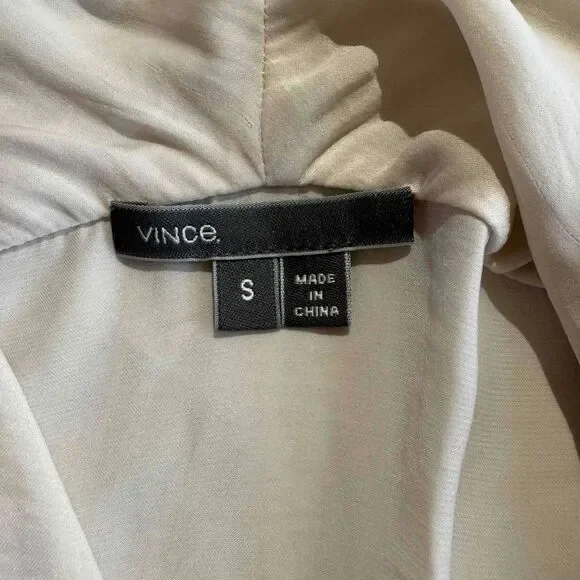 Vince Cream Short Sleeve Draped Blouse Small Preppy Transitional Basic Neutral - Picture 10 of 14